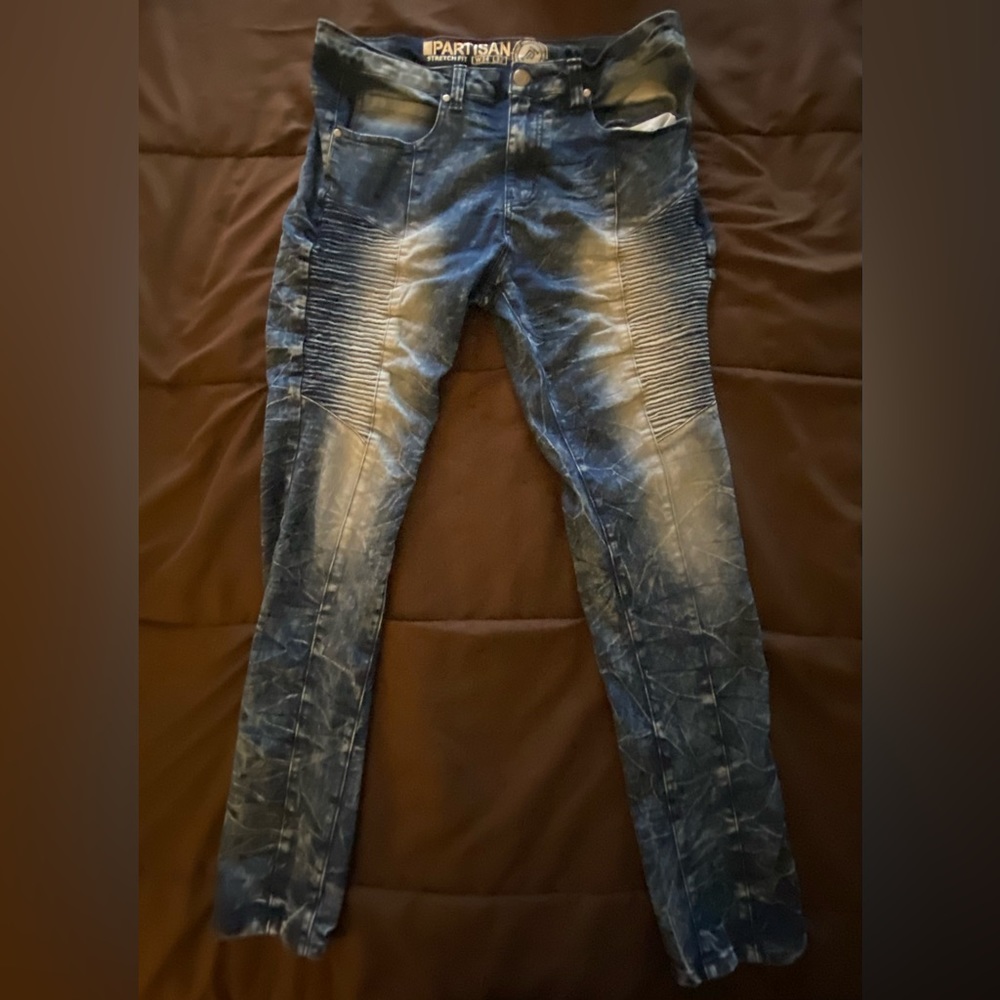 Partisan jeans